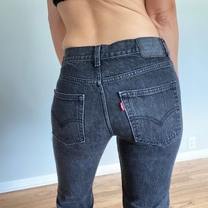 Black Levi’s jeans 👖